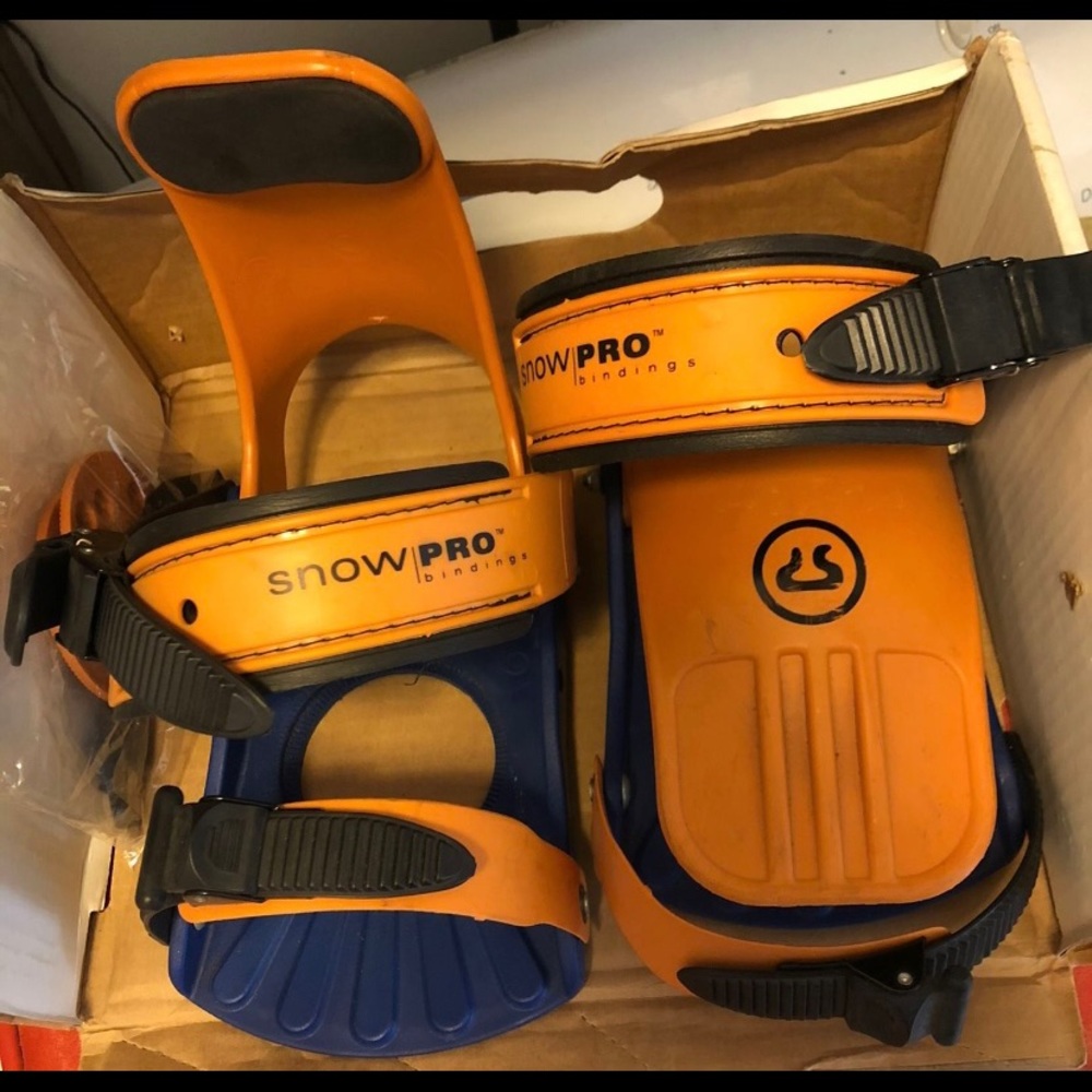 Kids Snow Pro bindings for children.